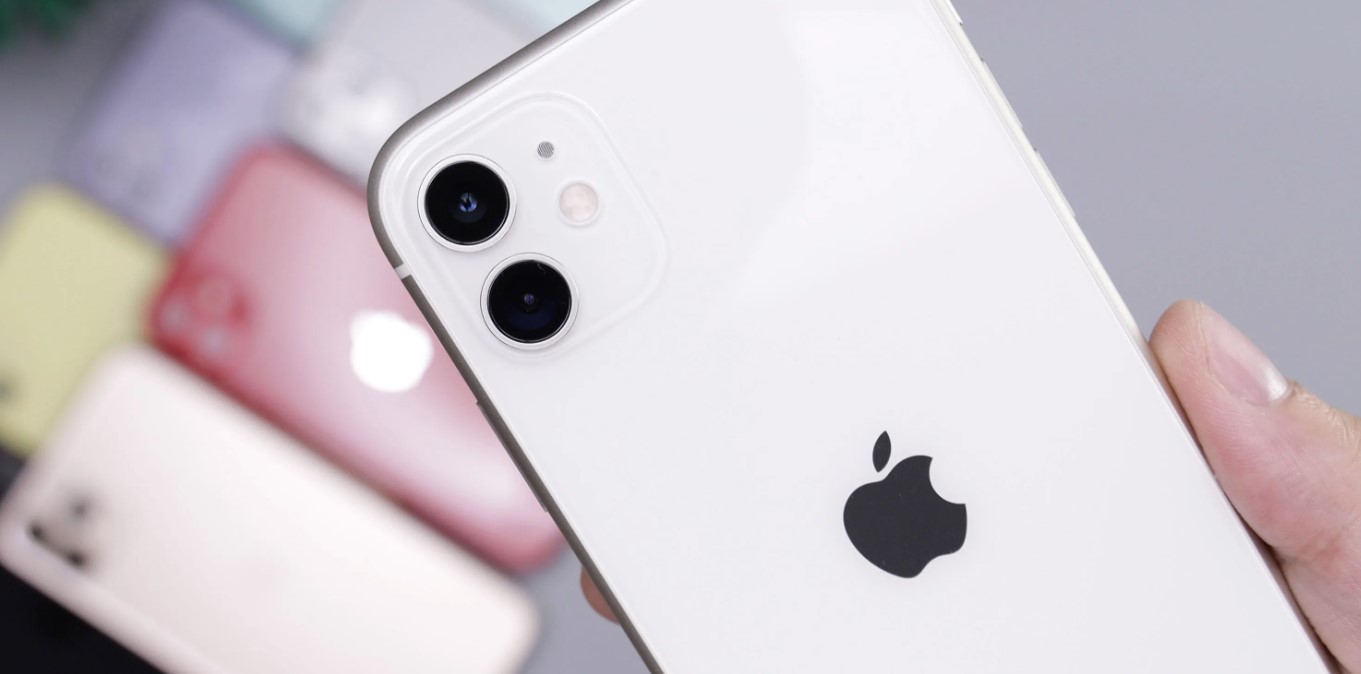 Apple iPhone 11 review: The best $700 iPhone Apple has ever made - CNET